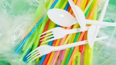 plastic straws and cutlery
